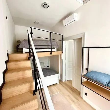 Sofia Downtown Apartment