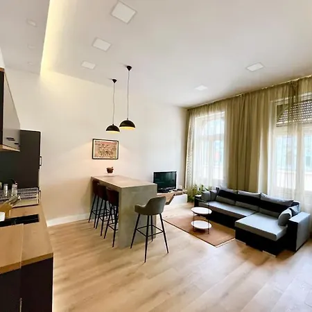 Apartment Sofia Downtown *